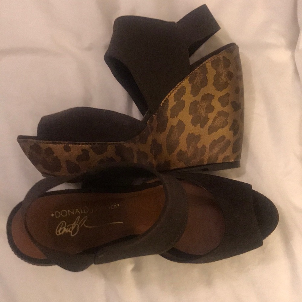 Cheetah wedges